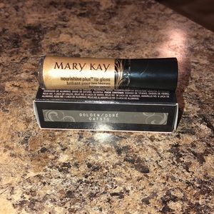 Nourishine plus lip gloss